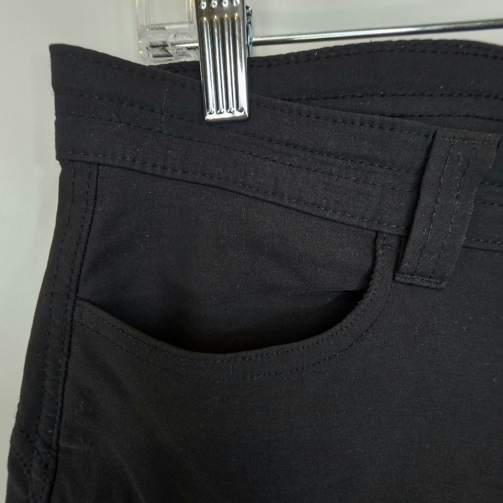 Eddie Bauer Women's Black Cargo Crop Pants Lots of Pockets Size 10 - Picture 4 of 7